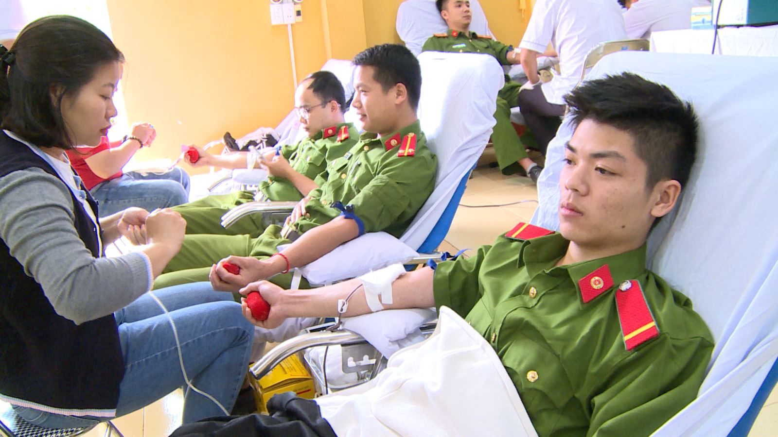 Lâm Bình phát động phong trào hiến máu tình nguyện hưởng ứng Chiến ...